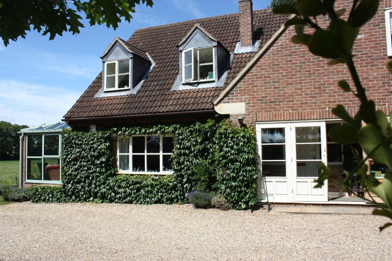 Bridge Cottage Bed And Breakfast Peterborough Dış mekan fotoğraf