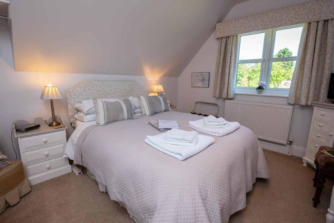 Bridge Cottage Bed And Breakfast Peterborough Dış mekan fotoğraf